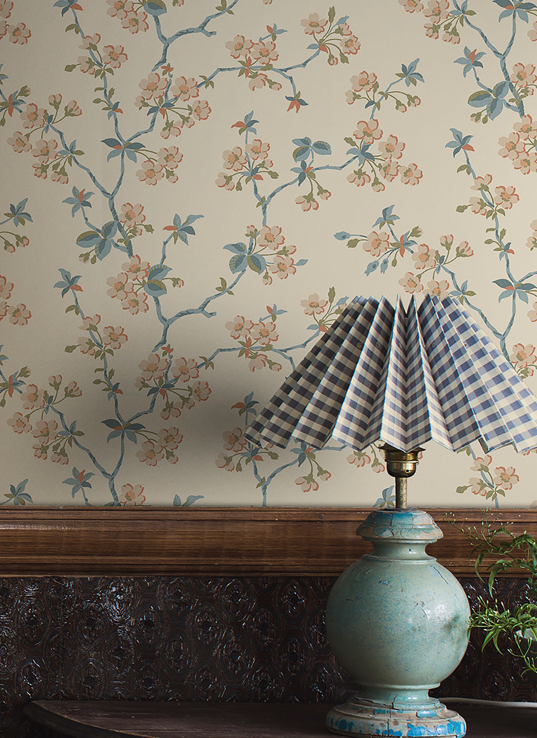 How to seal wallpapers to make them dirt-repellent and washable | Blog |  Inspiration | Wallpaper from the 70s