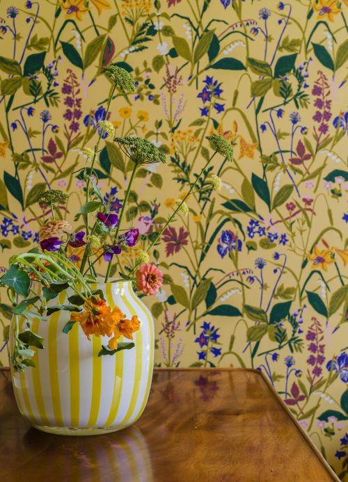 Floral Wallpaper Wallpaper Annelie yellow Room View