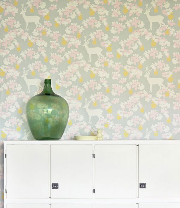 Animal Wallpaper Wallpaper Apple Garden pale yellow Room View