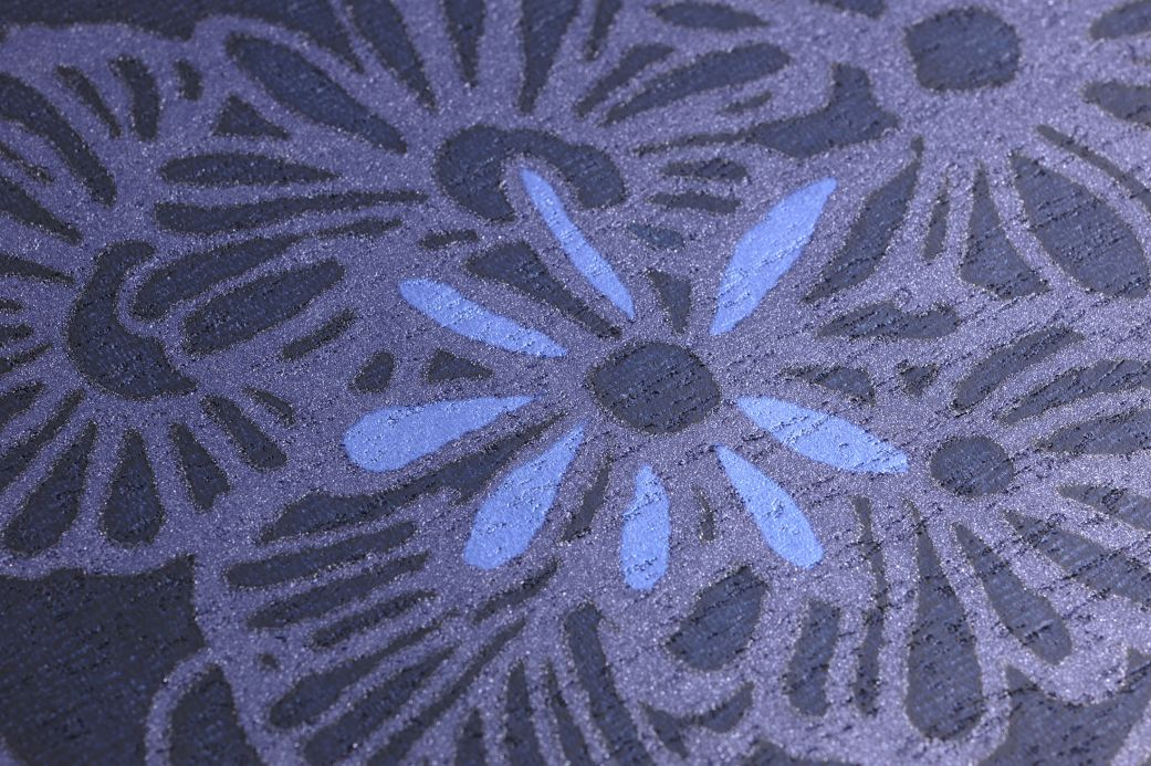 Botanische Tapeten Tapete Welamie Violettblau Schimmer Detailansicht