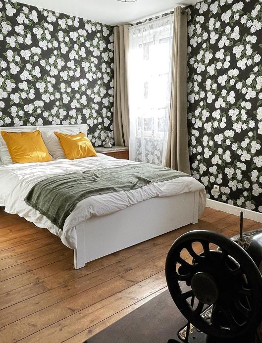 Floral Wallpaper Wallpaper Hydrangea black Room View