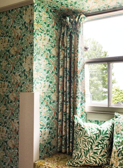 William Morris Wallpaper Wallpaper Honeysuckle shades of green Room View