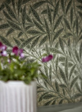 Wallpaper Herball reseda-green Raumansicht