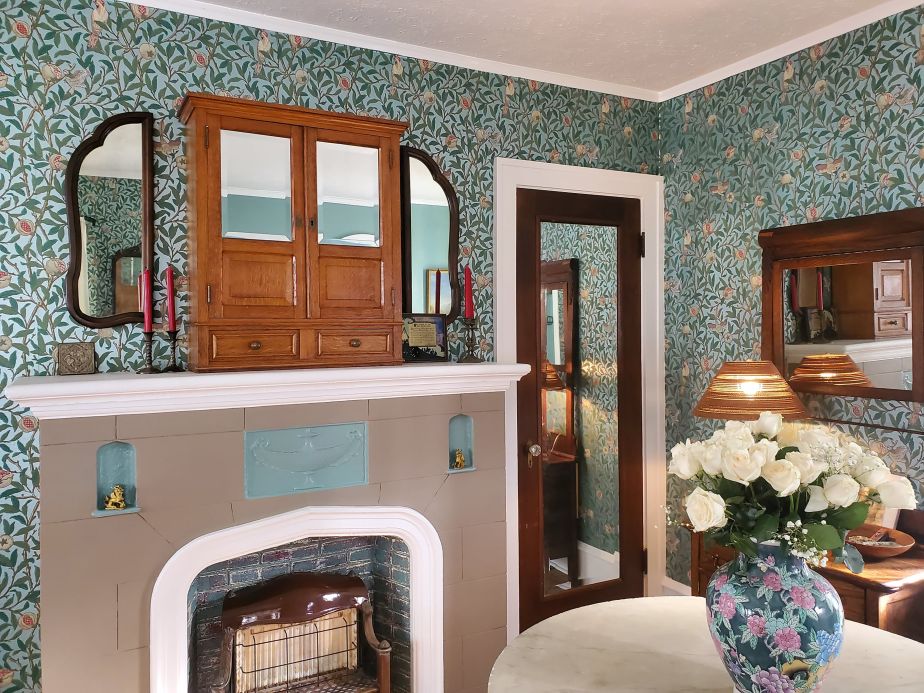Wallpaper patterns Wallpaper Jakobine pastel turquoise pearl lustre Room View