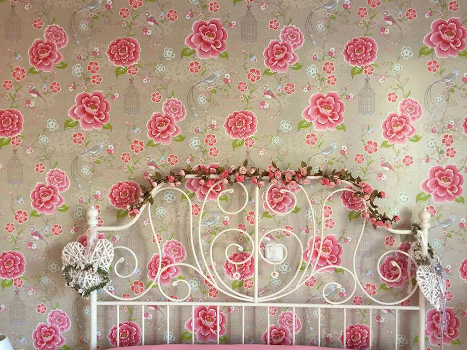 Floral Wallpaper Wallpaper Amina light grey beige Room View