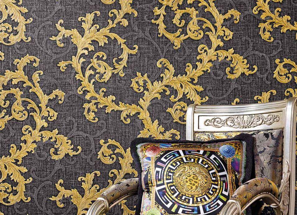 Damask Wallpaper Wallpaper Gloriosa pearl gold Room View