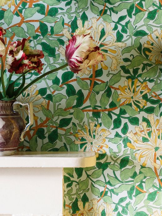 William Morris Wallpaper Wallpaper Honeysuckle shades of green Room View